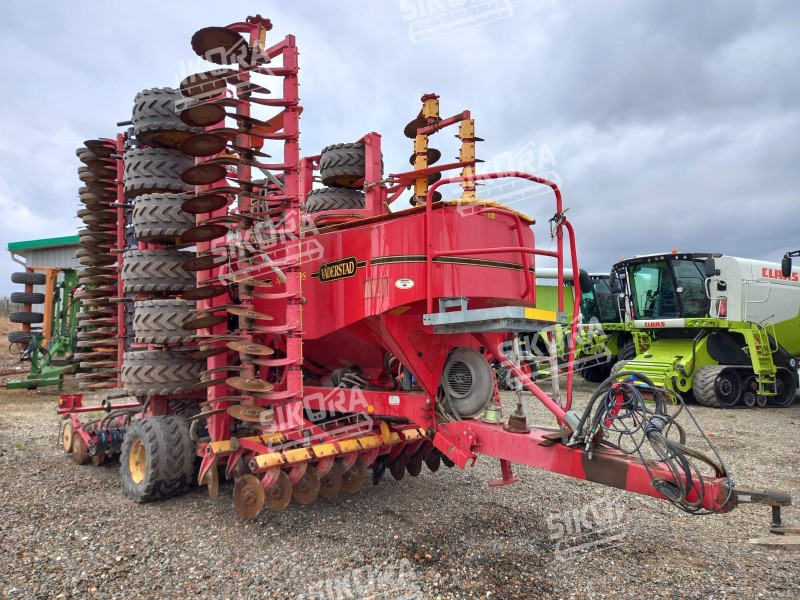 2cf89fb3-e166-4267-adfa-6980f92f5bc3.jpg